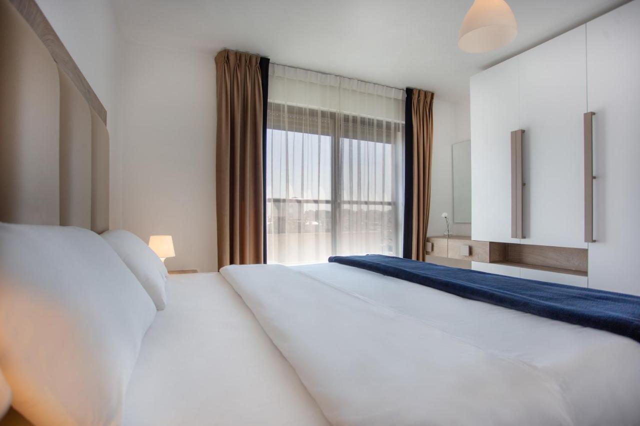 Triple A Hotel Suites Amman Exterior foto