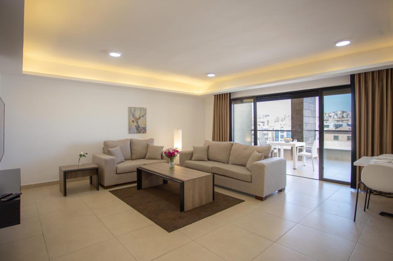 Triple A Hotel Suites Amman Exterior foto