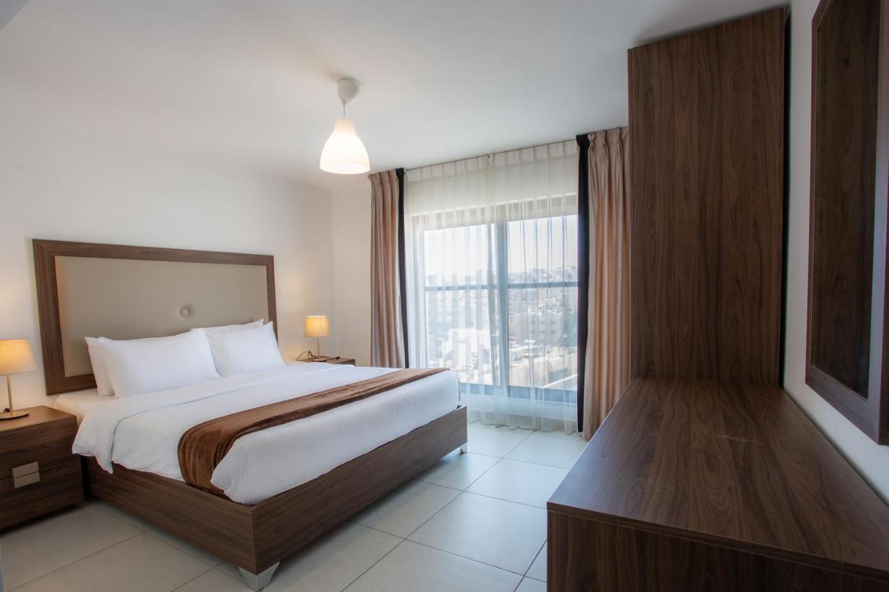 Triple A Hotel Suites Amman Exterior foto